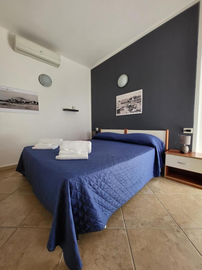White Sand Affittacamere La Caletta Exterior photo